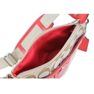Coach Bags - 🧡Coach Legacy Signature Swingpack Crossbody Bag🧡 Coach Bags - 🧡Coach Legacy Signature Swingpack Crossbody Bag🧡